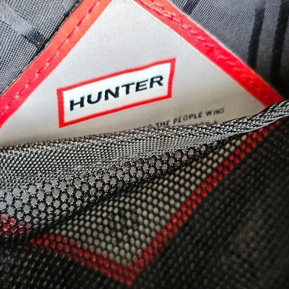 Hunter Black Waist Bag Fanny Pack Black Red Logo Double Zipper Mesh Compartment